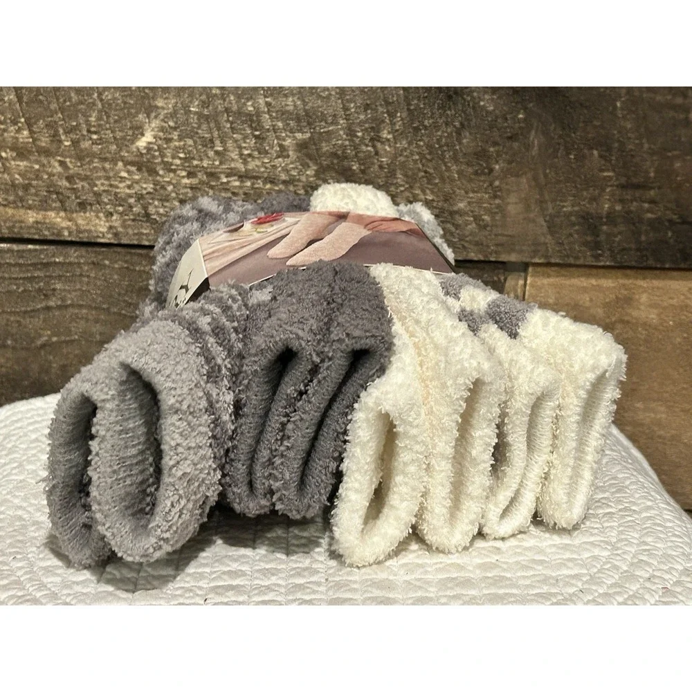 4 in pack Members mark cozy soft‎ fuzzy socks Nip Sz One size fits most Grays